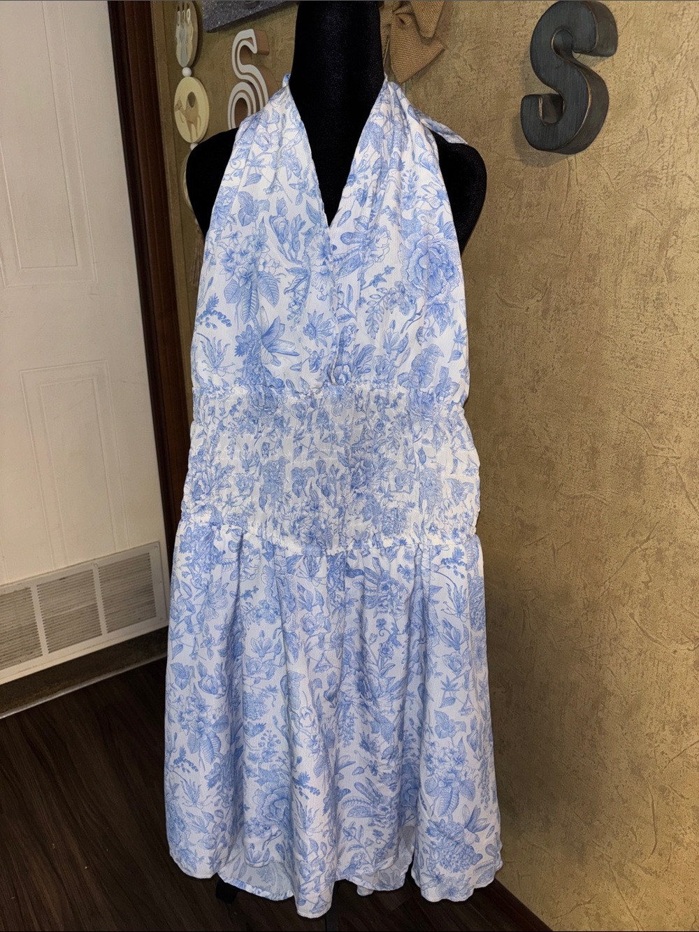 NWT 3x blue white floral romper tie halter skirt smocked waist